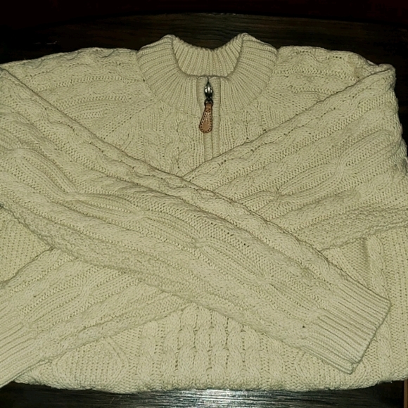 L.L. Bean kids cable knit sweater - Picture 3 of 10